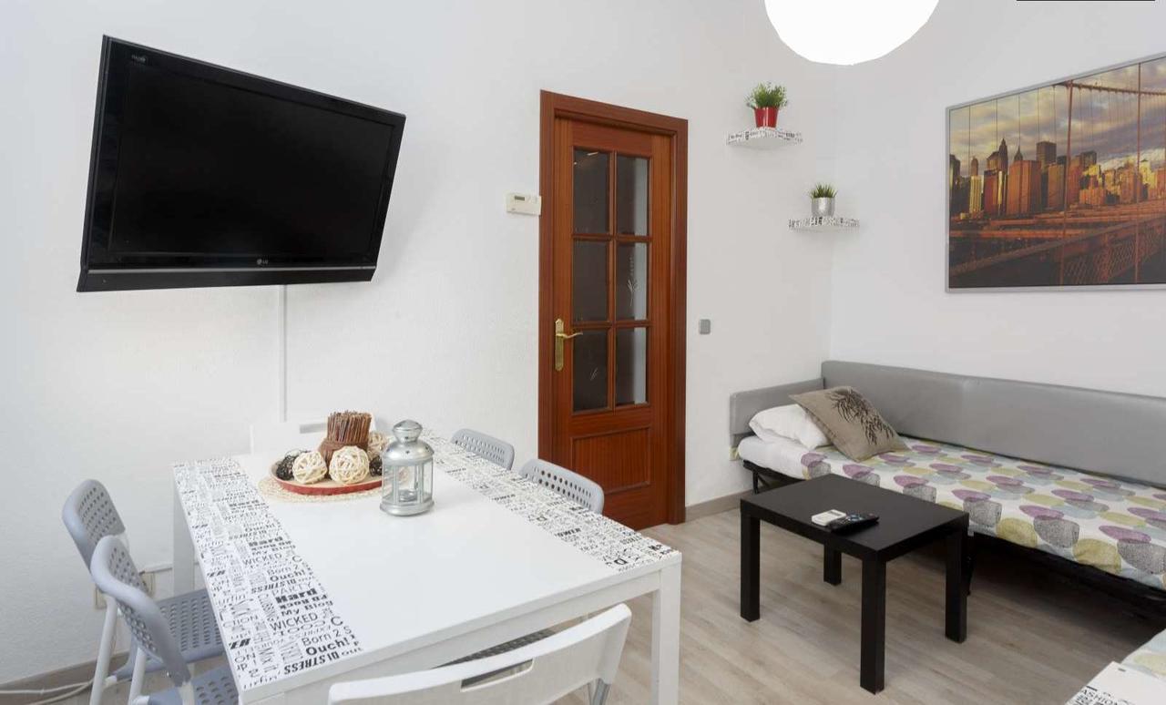 Latina Lägenhet Madrid Exteriör bild