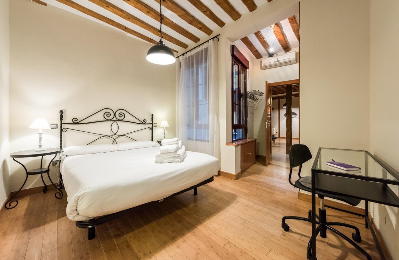 Latina Lägenhet Madrid Exteriör bild